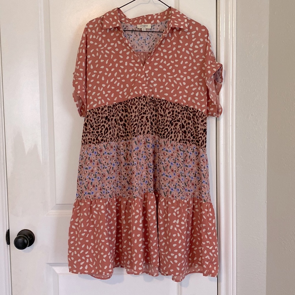 Umgee Flowy Smock Dress Size Medium Pink Multi Print Leopard Floral